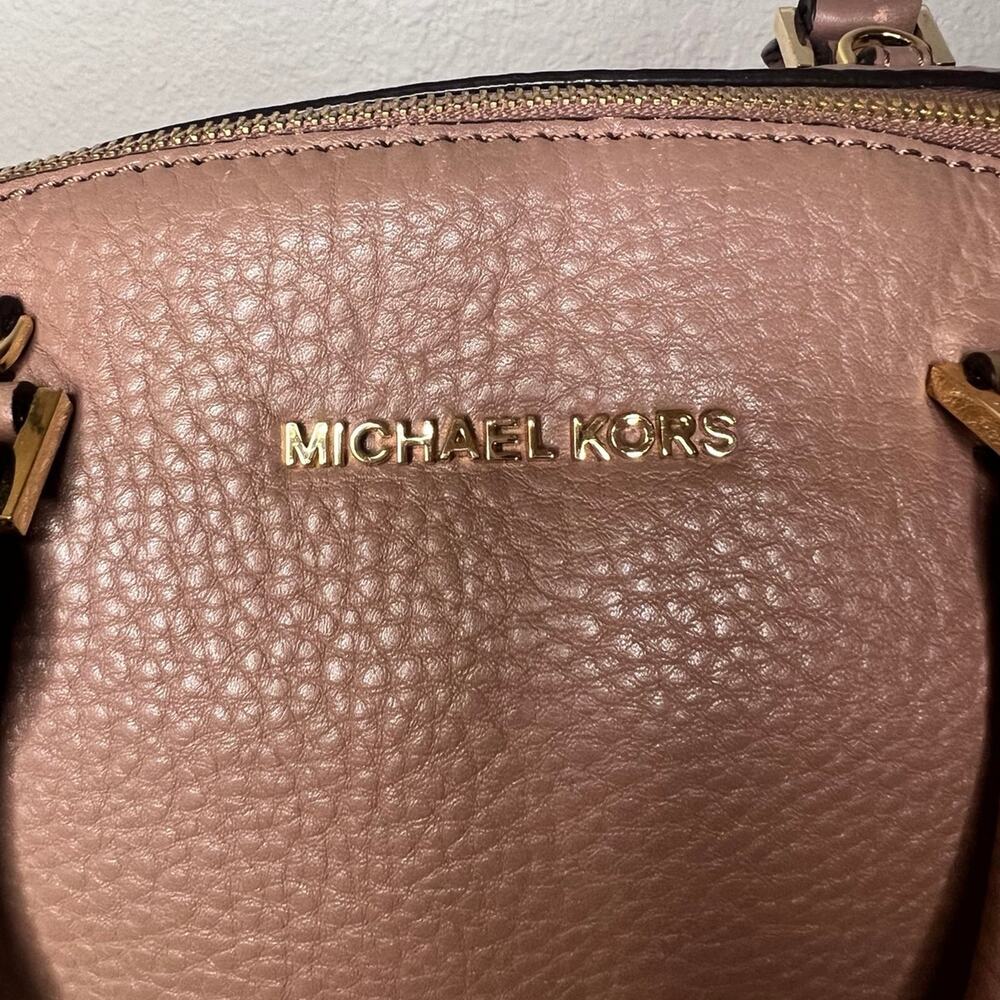 Michael Kors Handbag - Picture 2 of 9